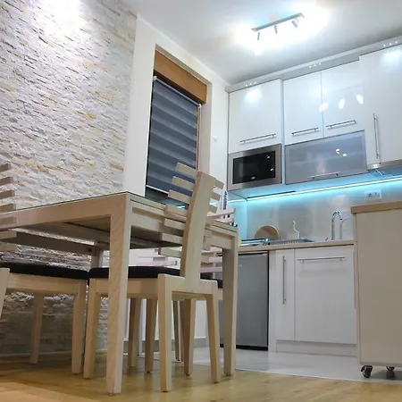 Masha Lux & Apartment