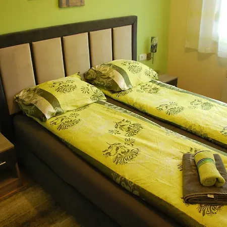 Masha Lux & Apartment